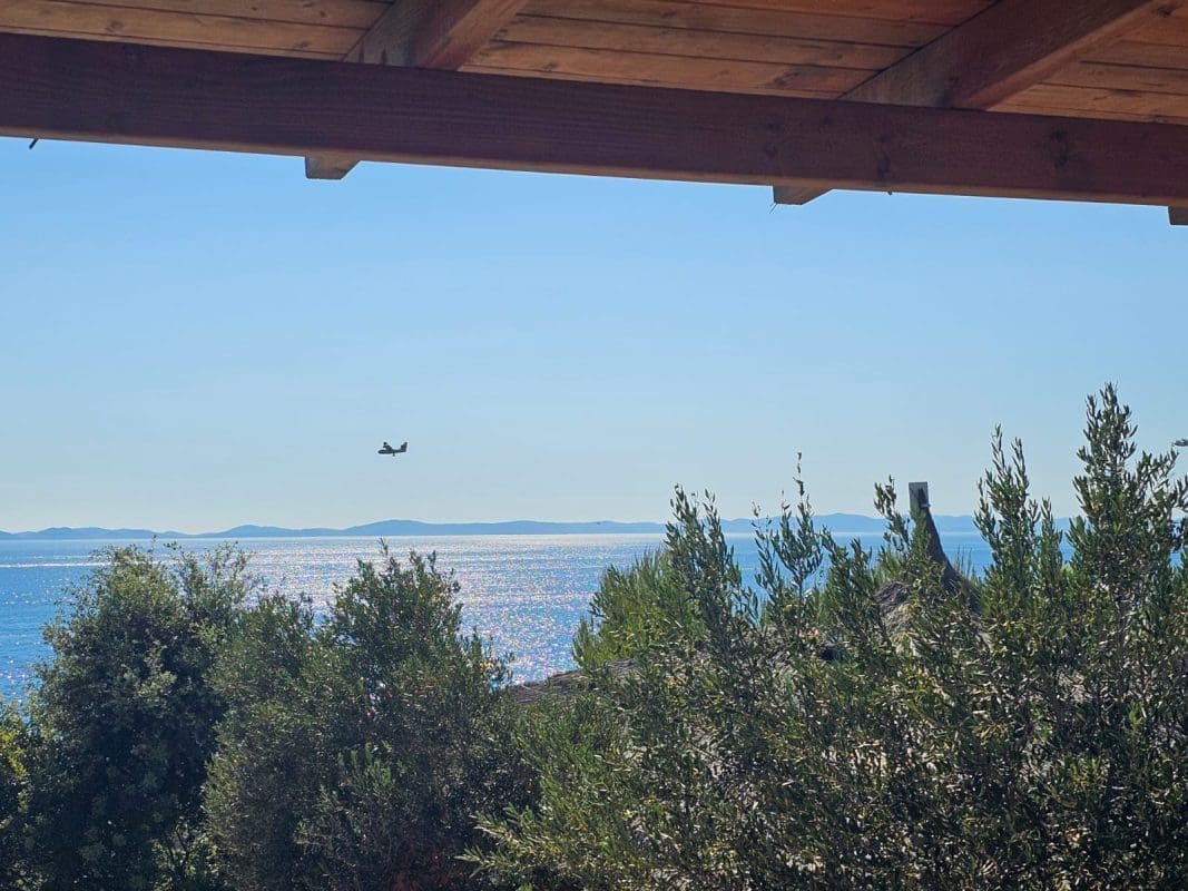 pozar murter kanader