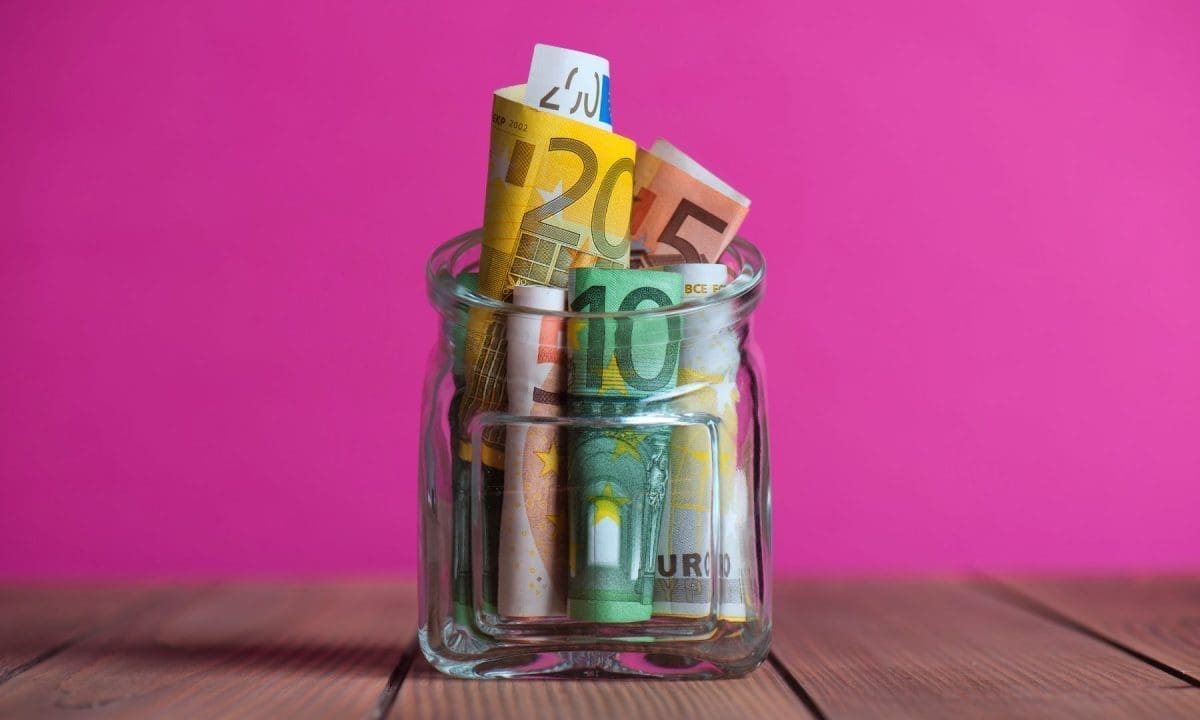 Mirovinski sustav je u problemima, sve više umirovljenika primorano raditi – evo kako si osigurati pristojnu mirovinu