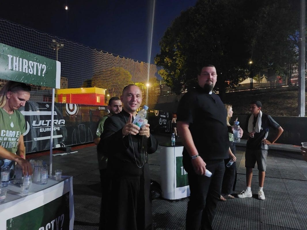 Na Ultri su i svećenici