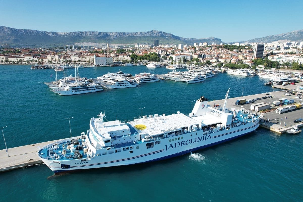 NAJIŠČEKIVANIJA PLOVIDBA Oliver je krenuo prema Vela Luci