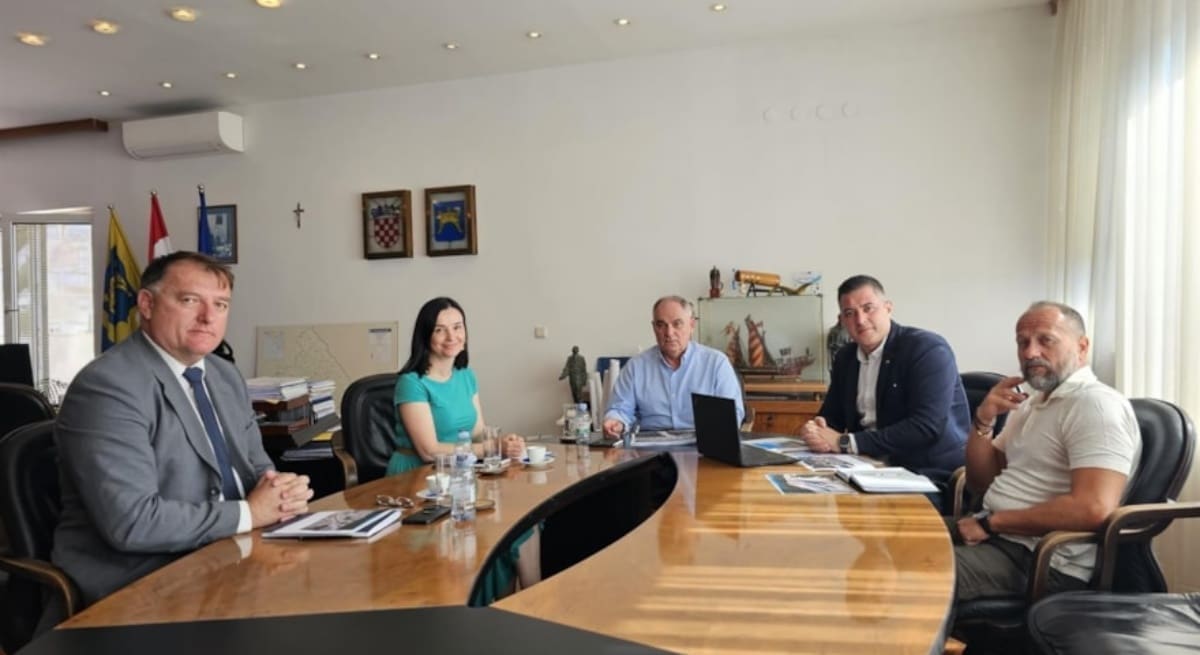 Ministrica Vučković dala punu podršku dovršetku centra u Lećevici