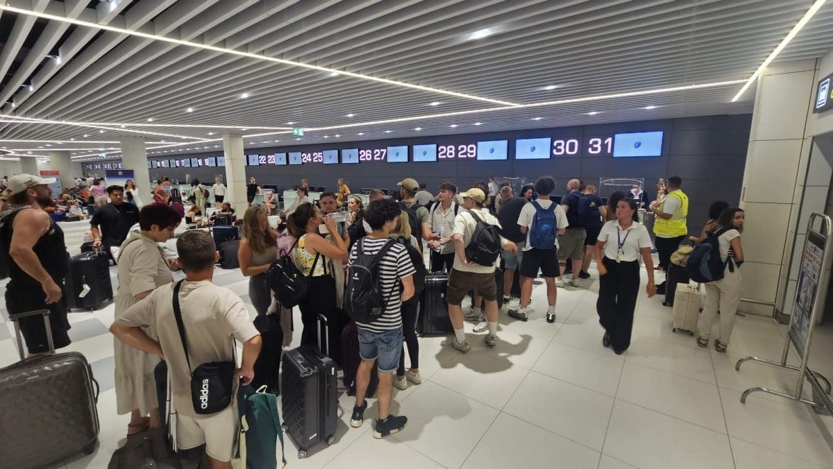 zracna luka split 19 