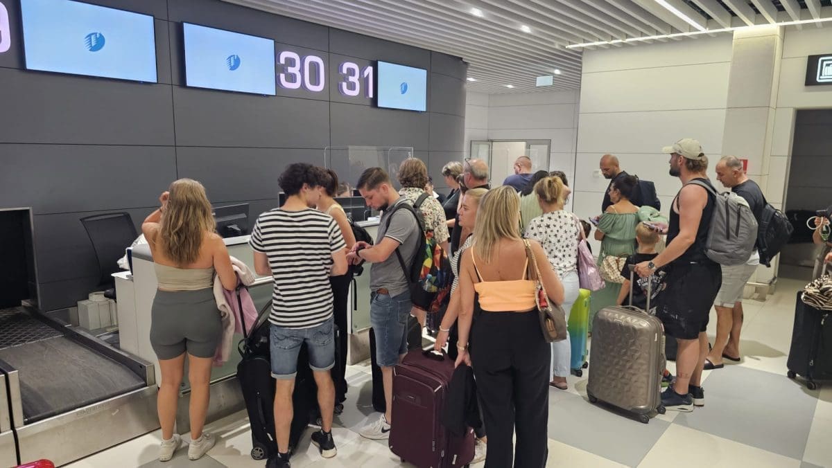 zracna luka split 20 