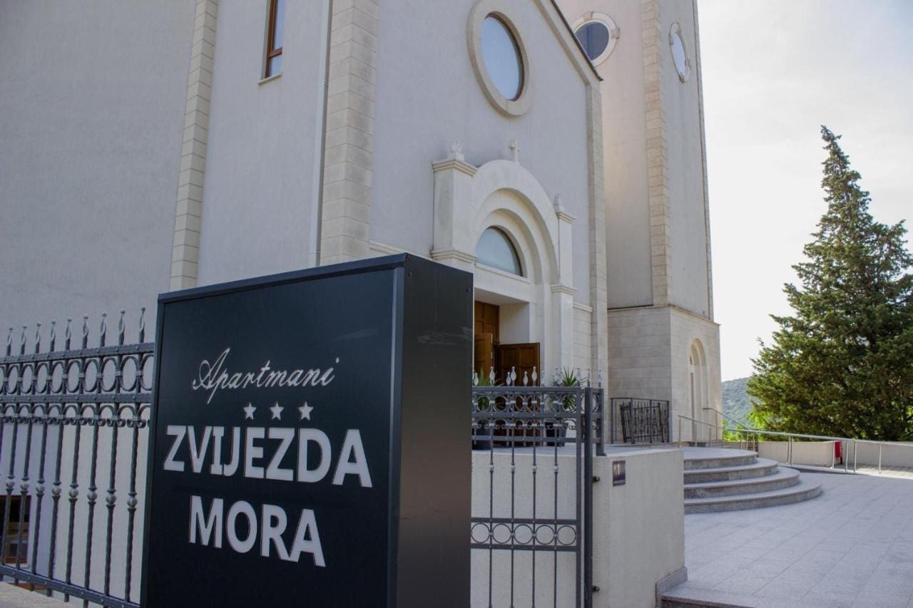 SVEĆENIK SE DAO U BIZNIS Iznajmljuje čak 9 apartmana u sklopu župe, evo po kojoj cijeni