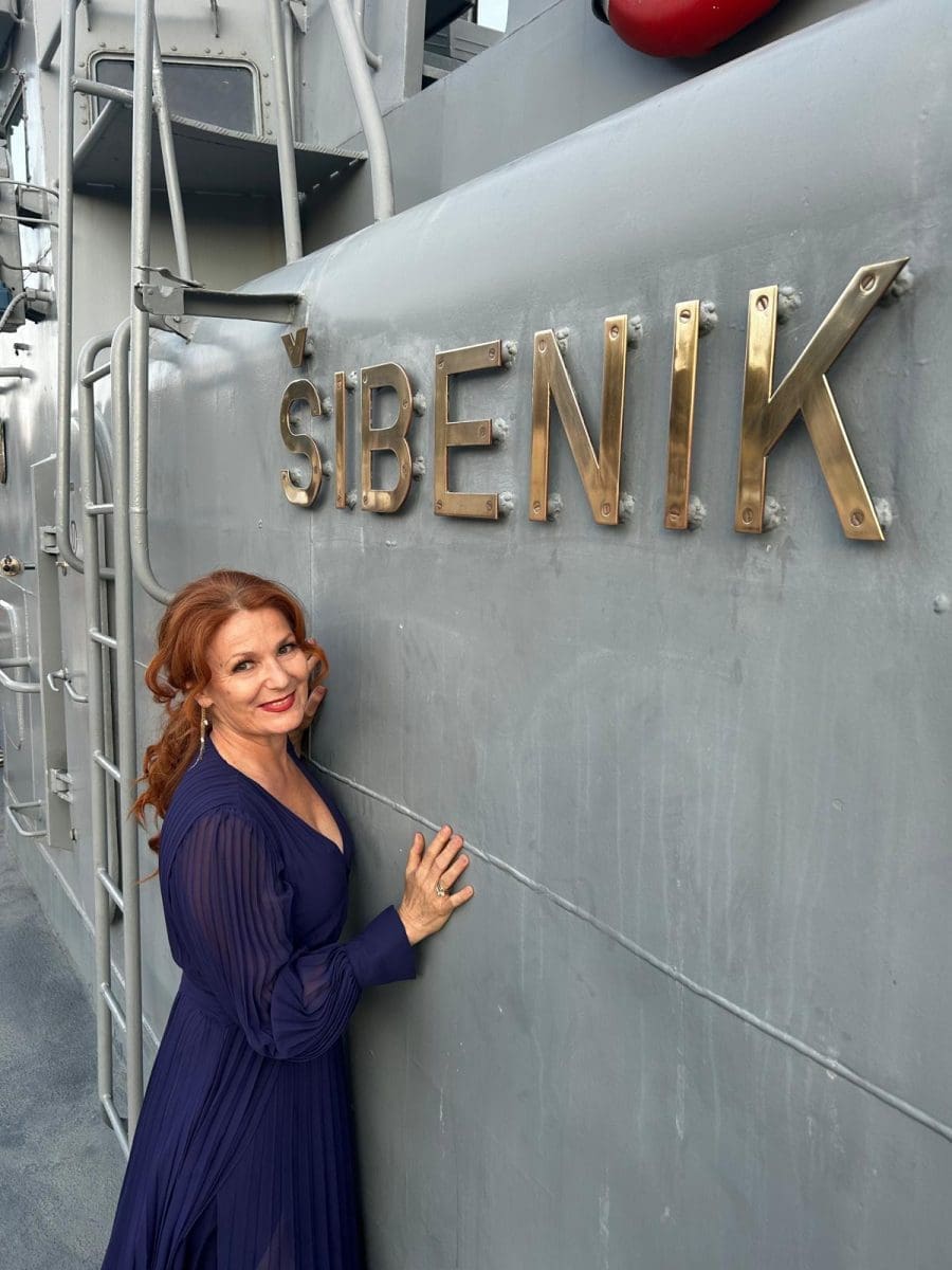 588A296A 9EF4 4F99 BF36 E984EAFD6C2E