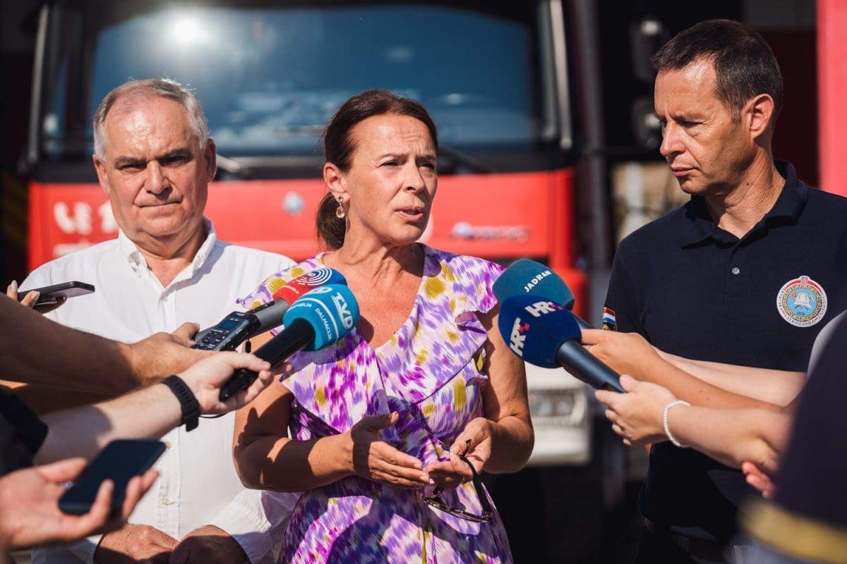 8 13 vatrogasci turisticka zajednica donacija 30000e 4