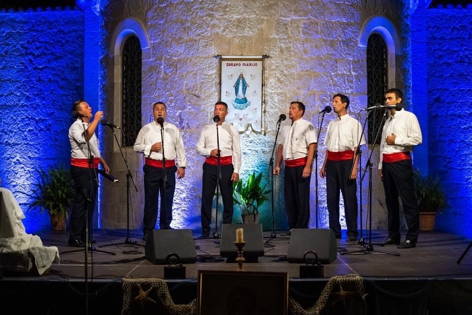 Večeras je 14. smotra klapa i pučkih pjevača u Slatinama, dođite