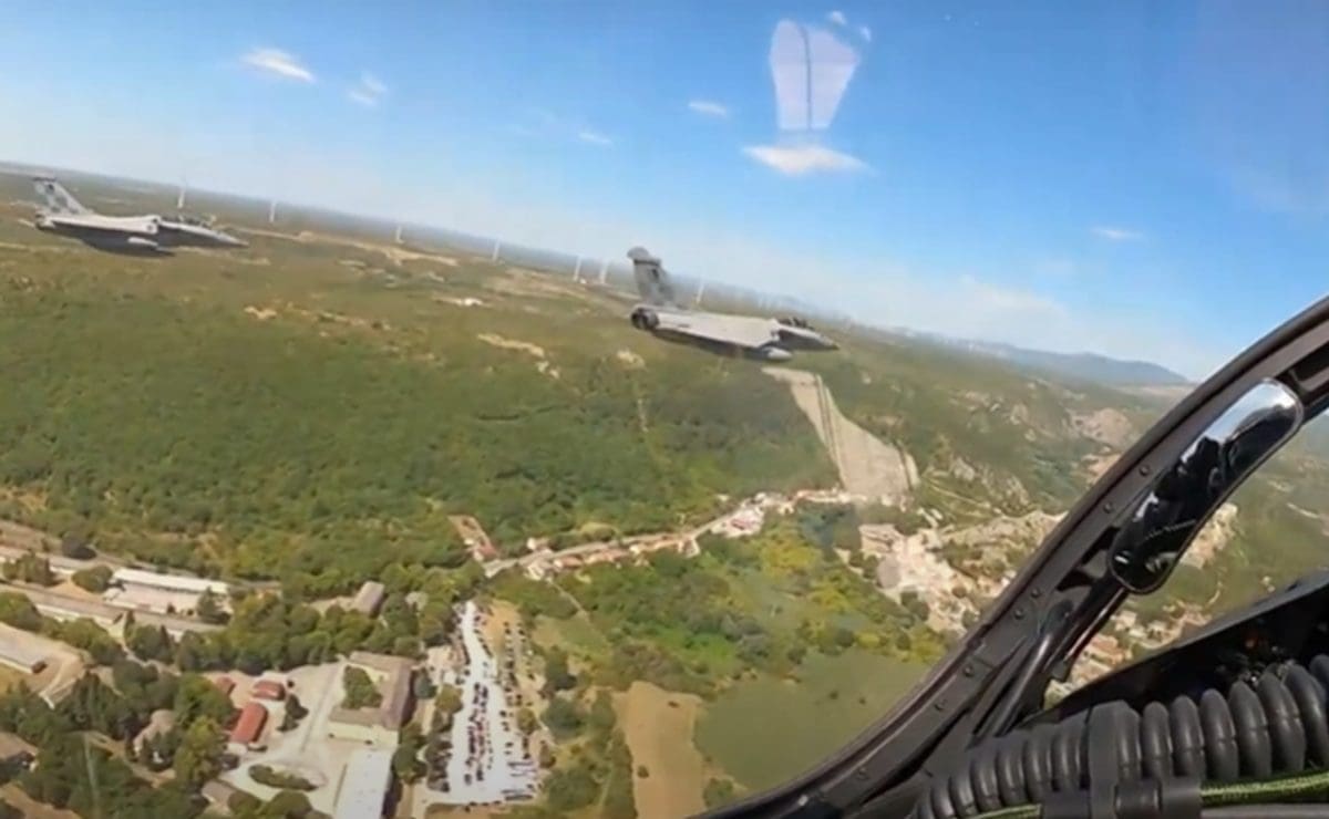 VIDEO Objavljena je snimka iz kokpita MIG-ova i Rafala iznad Knina