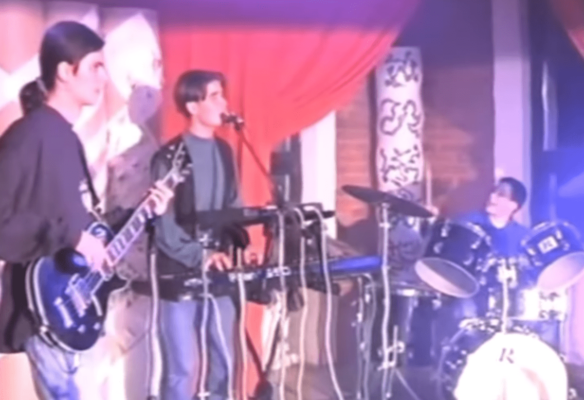 VIDEO Prepoznajete li ovog splitskog hit pjevača, ovako je izgledao prije točno 30 godina: "Možda se neko iz publike večeras u Žrnovnici siti ovog koncerta"