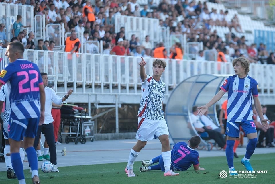 LOKOMOTIVA – HAJDUK 1-1: Hajduk prosuo tri boda u Kranjčevićevoj; drama na kraju susreta i igra koja je sve samo ne za pamćenje