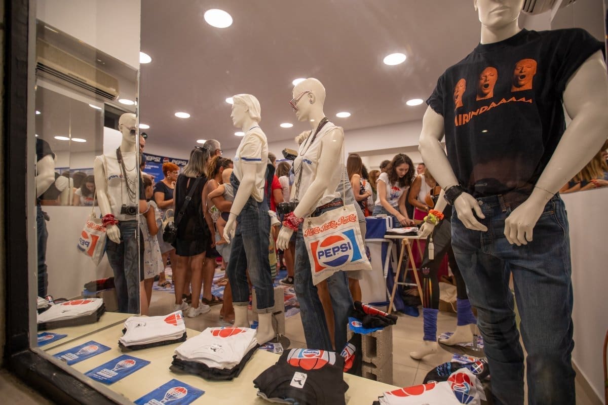 Izložba "Osvježavajuća sjećanja iz Makarske" oduševila domaće i goste