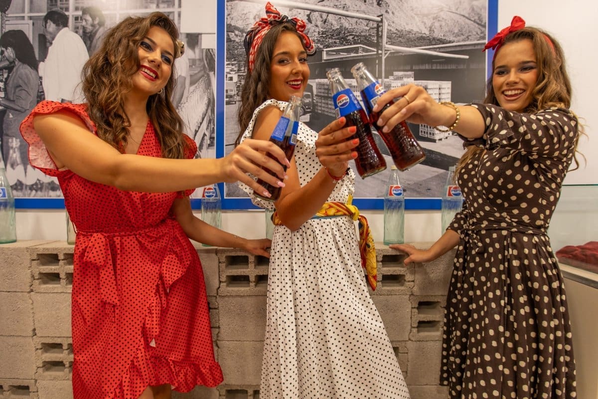 izlozba osvjezavajuca sjecanja iz makarske 16