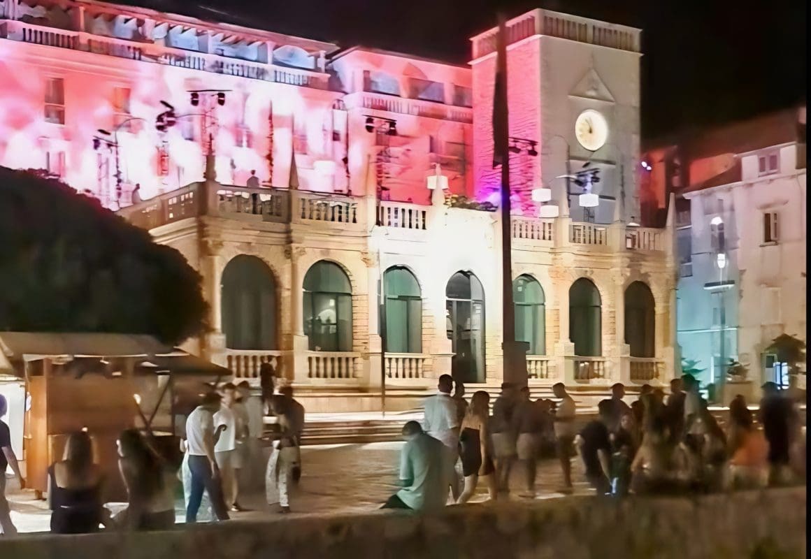 VIDEO Poznata Hvaranka u nevjerici što je doživjela u srcu grada: "Koje seljačine, sram vas bilo svih skupa"