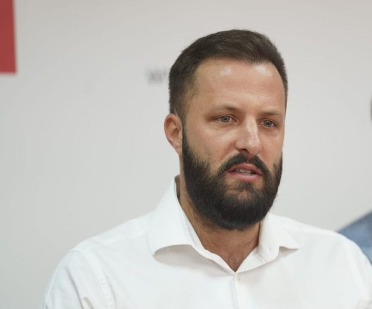 Krstičević opleo po Butkoviću: 'Otvara svaki manji most, podvožnjak, vijadukt, a sada ga nema nekoliko dana i izbjegava dati intervju'