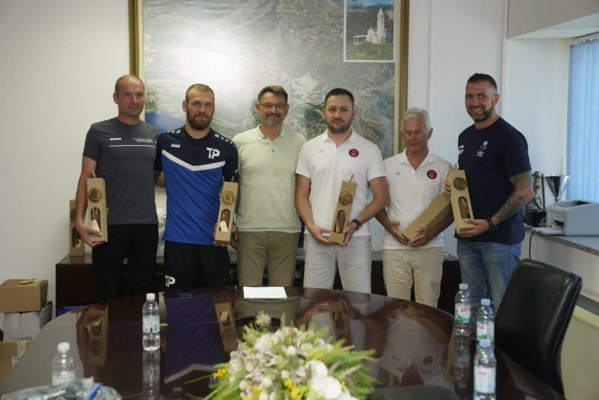 Solinski gradonačelnik primio uspješne solinske sportaše: "Ponosan sam da u našem gradu postoje ovakvi sportaši koji mogu biti primjer mladima"