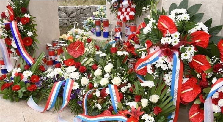 Obilježena 33. godišnjica pogibije policijskih službenika u Hrvacama i Maljkovu