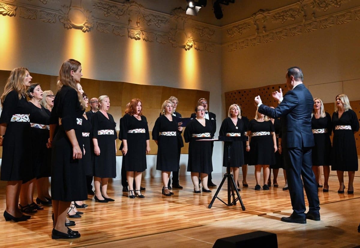 Večer dalmatinske pjesme i sevdalinke u Hrvatskom domu u Splitu
