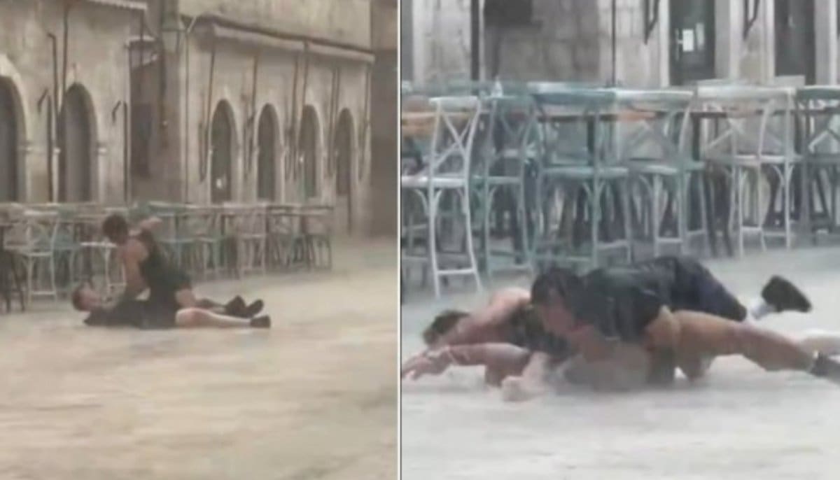 VIDEO Hrvanje na kiši. Dvojica mladića se potukla na Stradunu