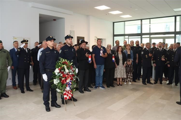 Svečano obilježen Dan policije i blagdan svetog Mihovila