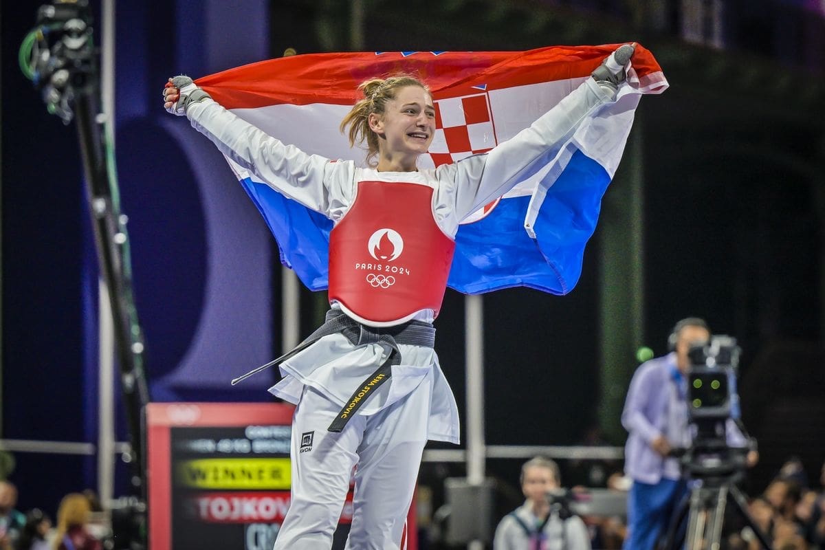 PRVIH 100 OLIMPIJSKIH MEDALJA SPLITSKOG SPORTA Od Bernarda Vukasa i Frane Matošića do Lene Stojković
