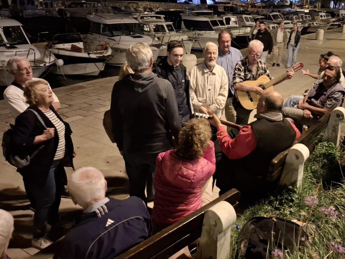 Splićani se okupili na Matejuški, pala je i pisma