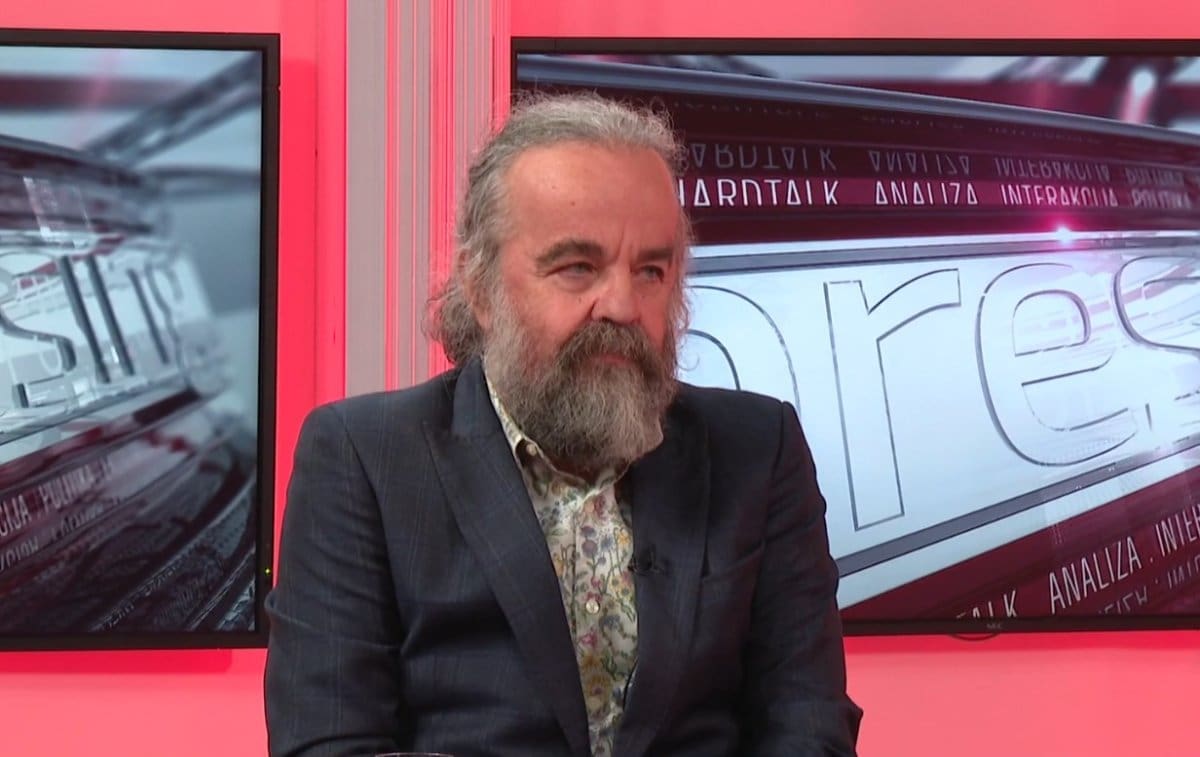 Na fasadi doma poznatog pisca osvanuo grafit s prijetnjom: "Sumnjam na Plenkovića i Božinovića"