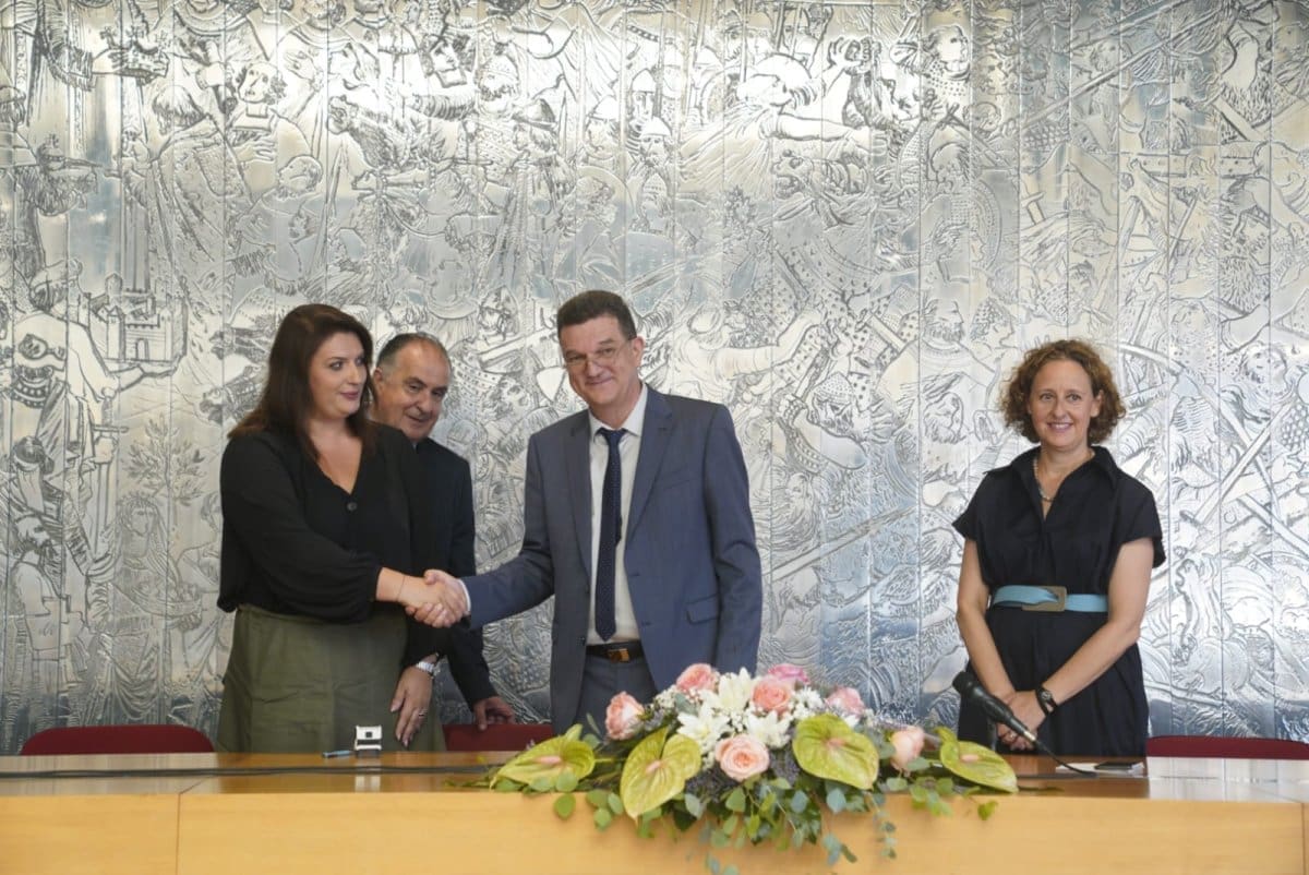 muzej hrvatskih arheoloskih spomenika 16