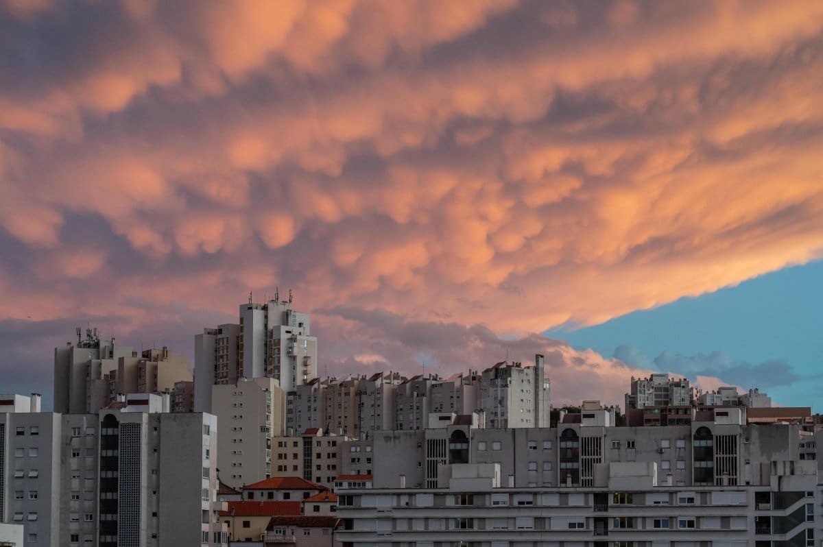 FOTO I VIDEO Prirodni fenomen pojavio se iznad Dalmacije. Znate li što je ovo?