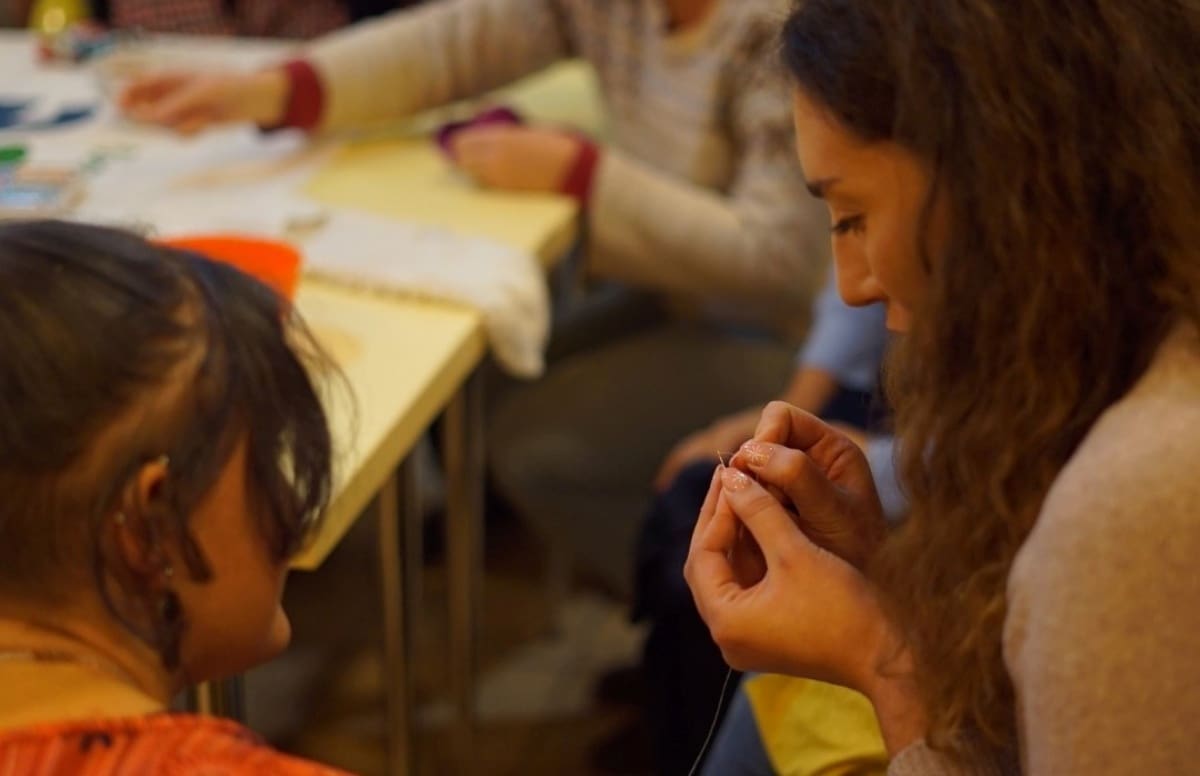 U četiri dana u Zoni naučite osnove šivanja, popravljanja i prekrajanja odjeće