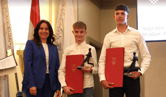 Toma Smirčić, jedriličar JK Split je dobio nagradu za najveću nadu hrvatskog sporta Dražen Petrović