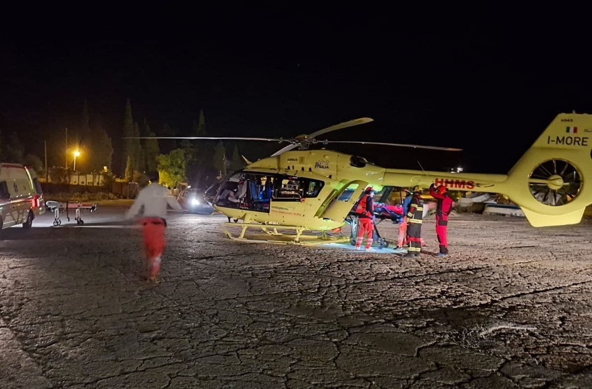 Teška prometna nesreća na Braču, vatrogasci poručili: "Mlade, drži nam se, mislimo na tebe"