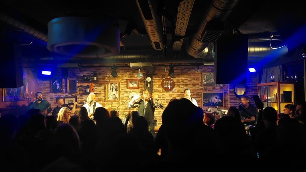 Ringišpil band 3 i po sata zabavljao obožavatelje Đorđa Balaševića. Zbog velikog interesa večeras su ponovo u Planu B