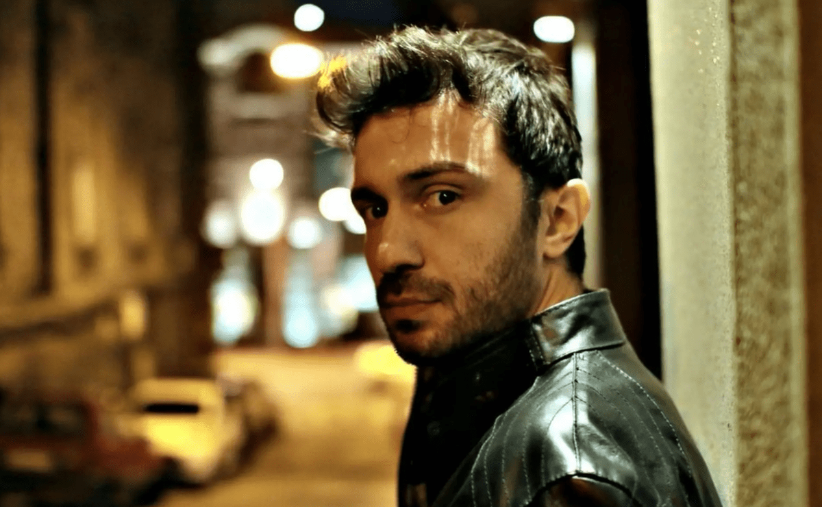 Glumac Rade Ćosić: "Cura me prevarila s najboljim prijateljem u WC-u dok sam ja bio tu. Završio sam kod psihijatra"