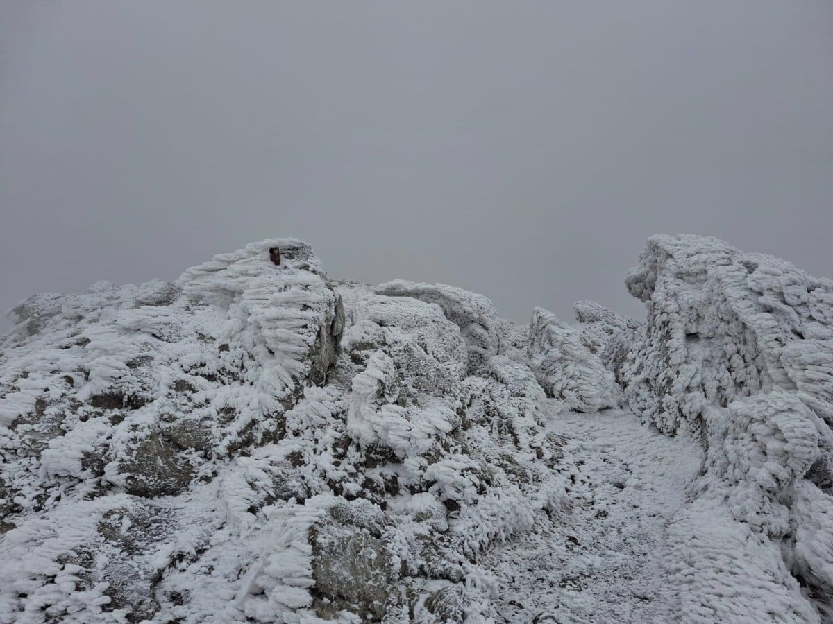 Prohladan četvrtak donio snijeg u višim predjelima, Dinara s -5°C najhladnija