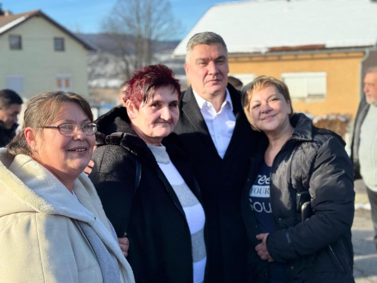 Predsjednik Milanović posjetio Plaški i razgovarao s građanima, najviše su nezadovoljni nepravdom i malim mirovinama