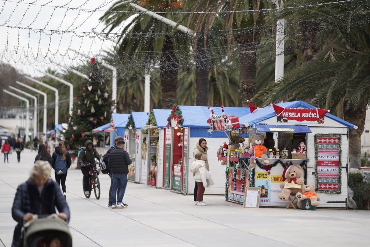 ADVENT U SPLITU Banovina pozvala ugostitelje i hotelijere na sudjelovanje u promociji Adventa. Evo što navode