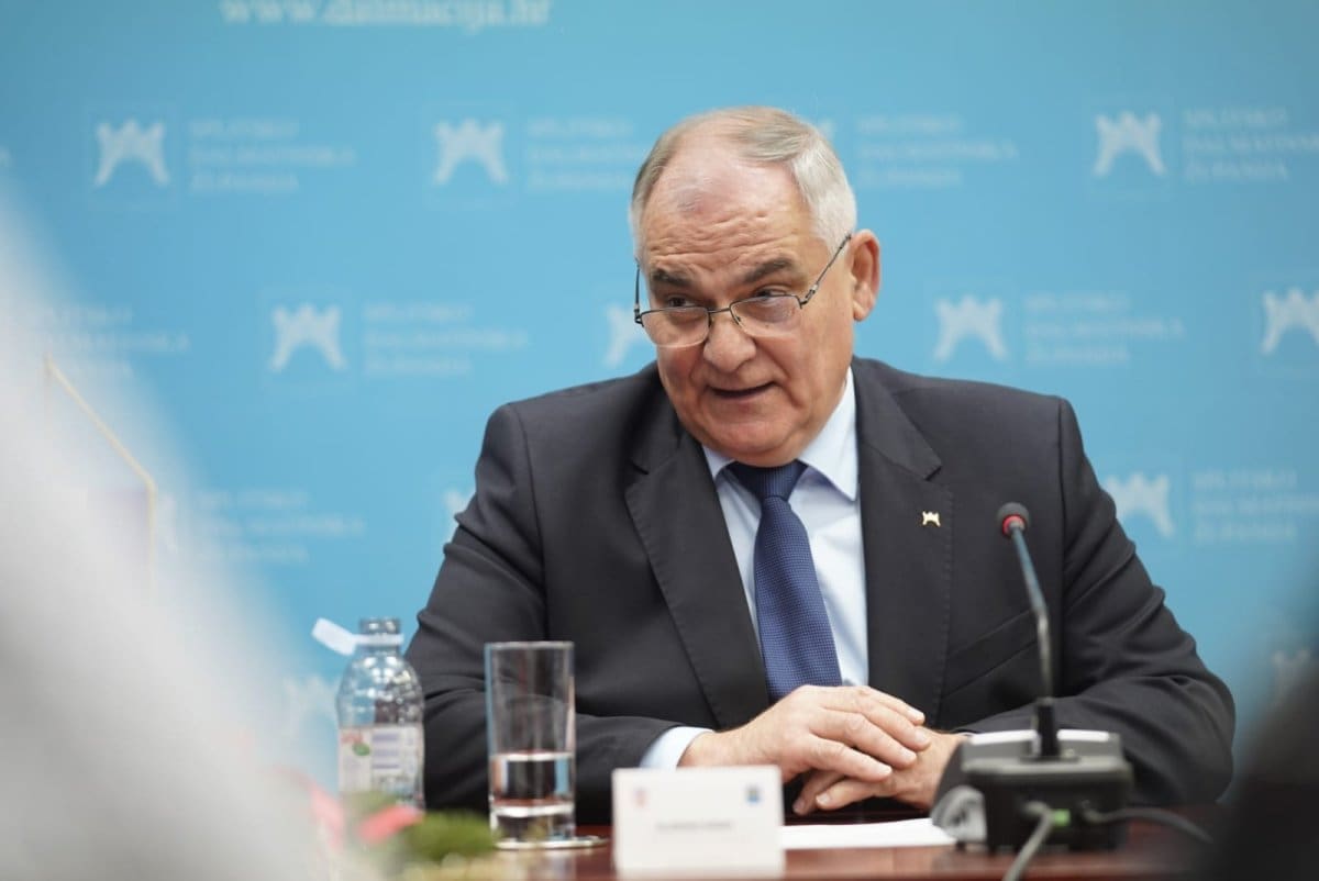 boban press zupanija 11