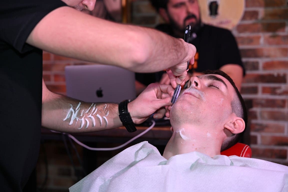 Padale su danas brade u Back Baru Plana B