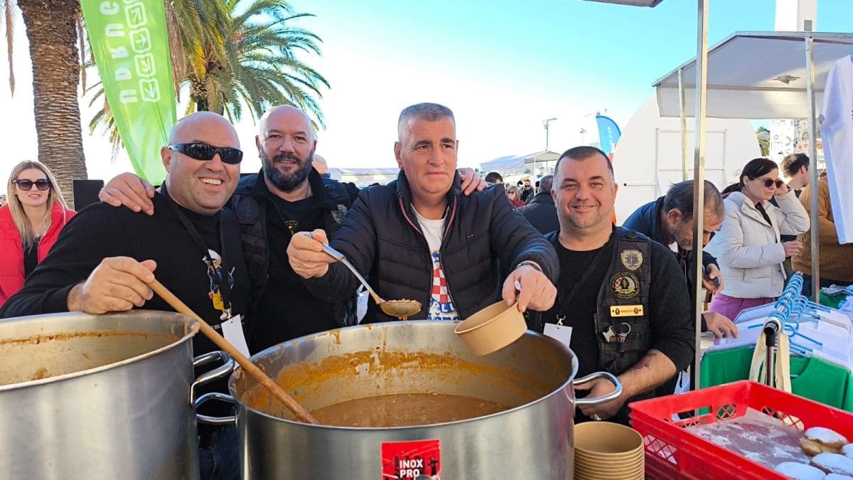 Miro Bulj dijelio porcije fažola na splitskoj Rivi