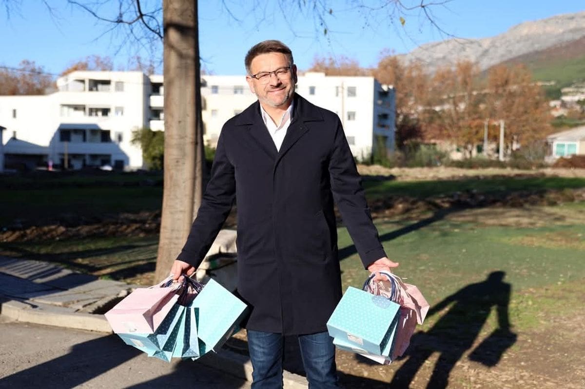 Dalibor Ninčević razveselio štićenice Samostana svetog Rafaela