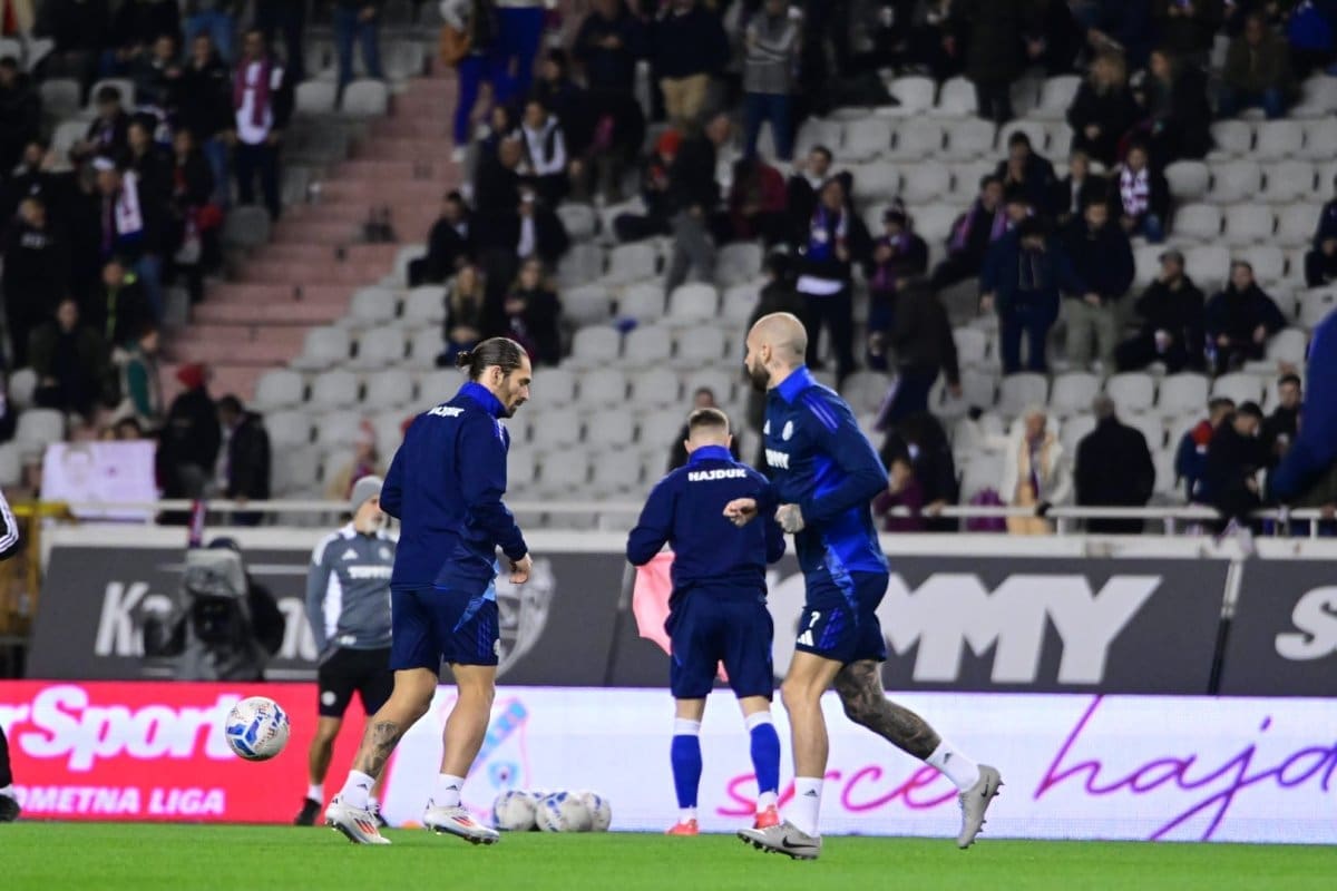 DERBI SAMO ŠTO NIJE Evo tko se zagrijava na terenu, a tko na tribinama