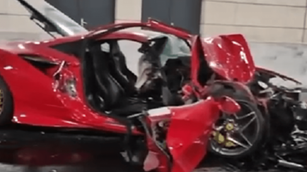 U teškoj nesreći u Monacu potpuno je uništen Ferrari hrvatskih registracija