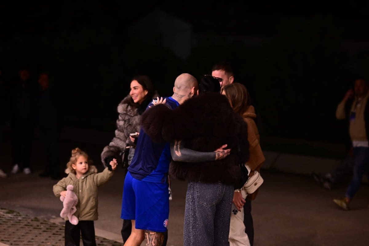 kalik djevojka ivona 13