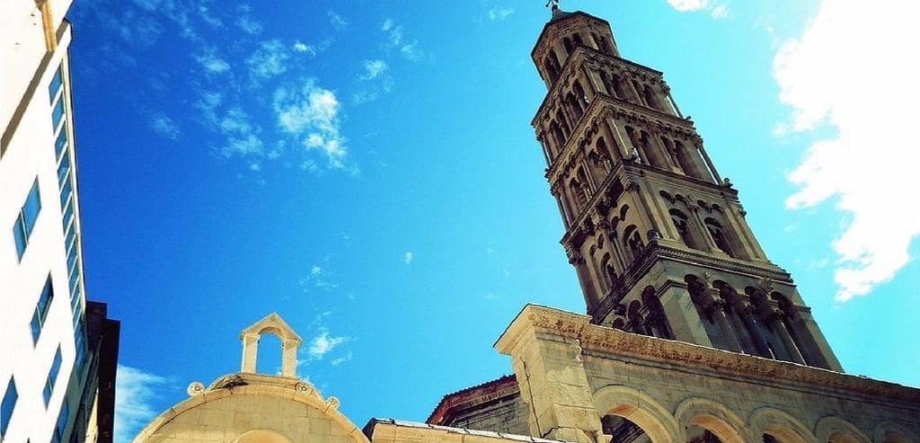 Početak Jubileja 2025.: Papa Franjo proglasio Svetu godinu, svečanost otvaranja i oprost u Splitu i okolici