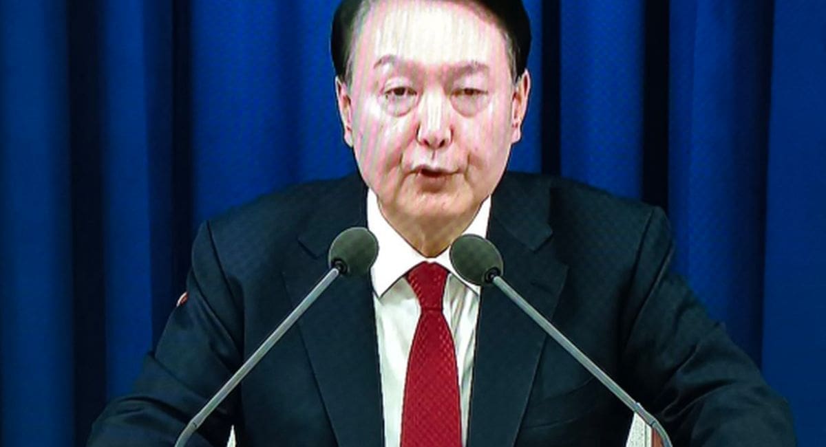 Predsjednik Južne Koreje rekao je da će ukinuti izvanredno stanje