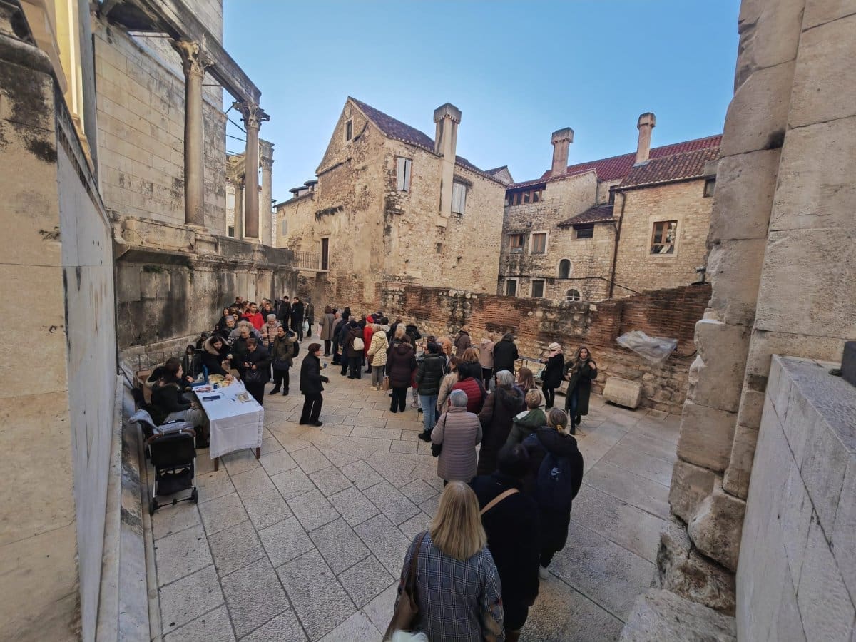 kripta sveta luca 11