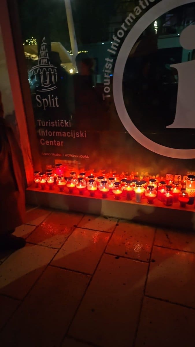 lampioni prosvjed tz split 13