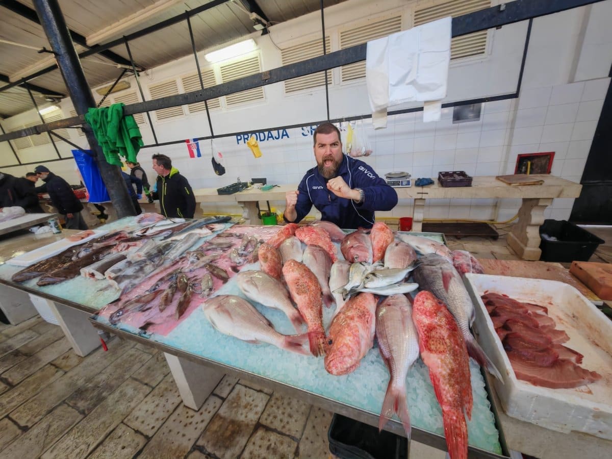 Svake sriće na splitskoj peškariji: Nema čega nema, jedino možda fali šoldi u takujinu