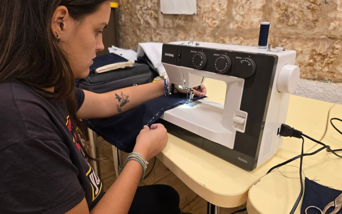 Održivi ukrasi za bor: Kreativnost u službi prirode