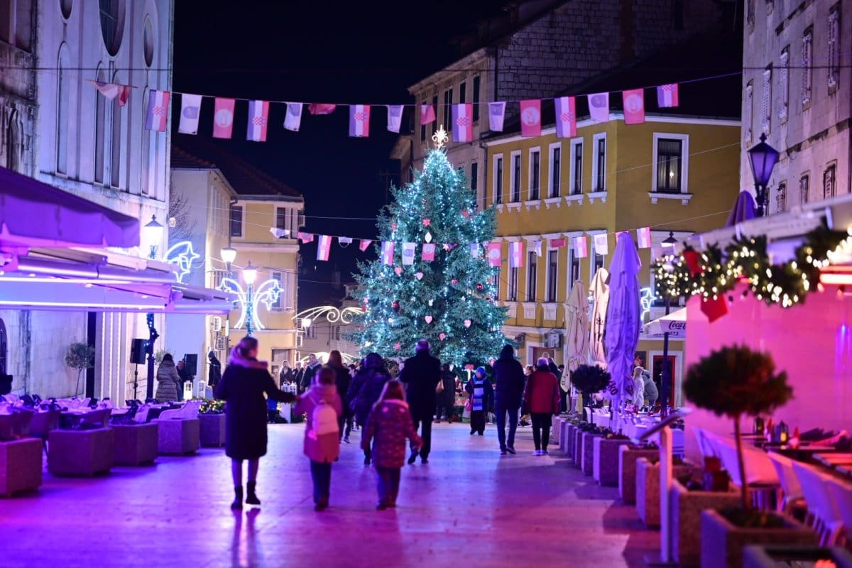 Počinje Advent u Sinju